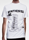 Synthesize Me - Shirt - weiss Modell: Synthesizeweiss2010